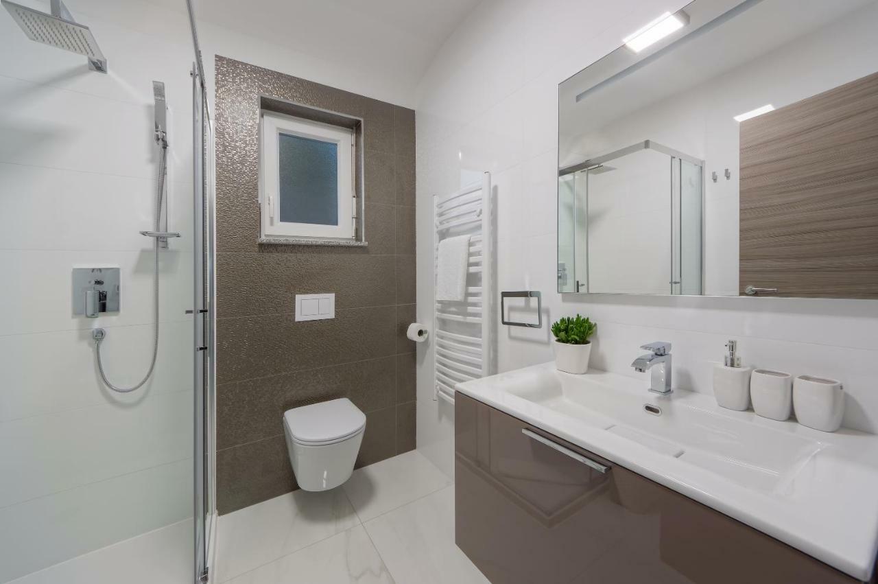 Viras Luxury Holiday Пула Екстер'єр фото