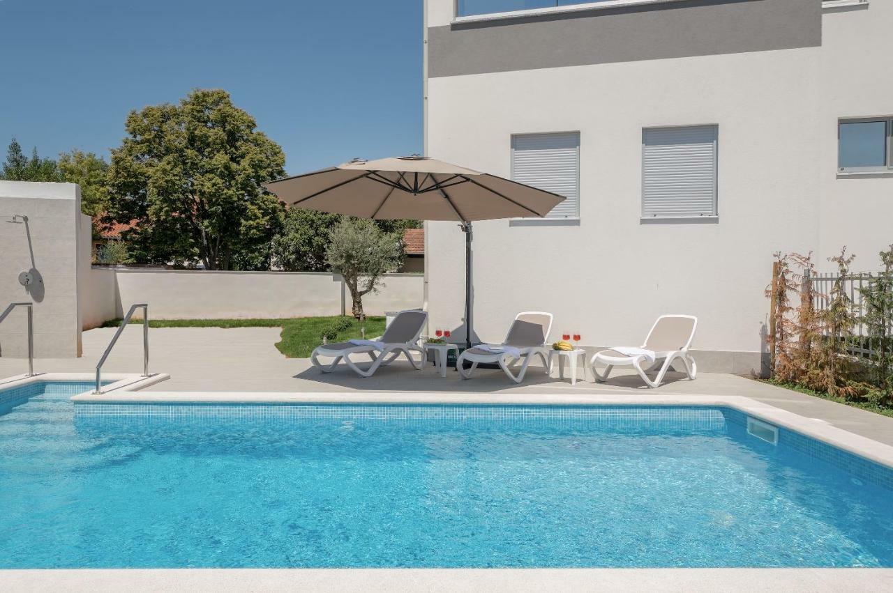 Viras Luxury Holiday Пула Екстер'єр фото